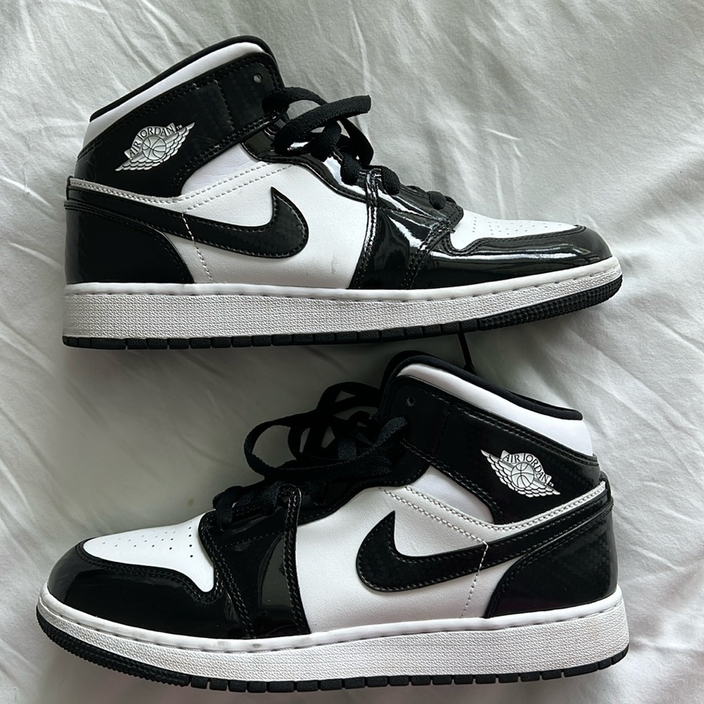 Nike Jordan 1 Mid